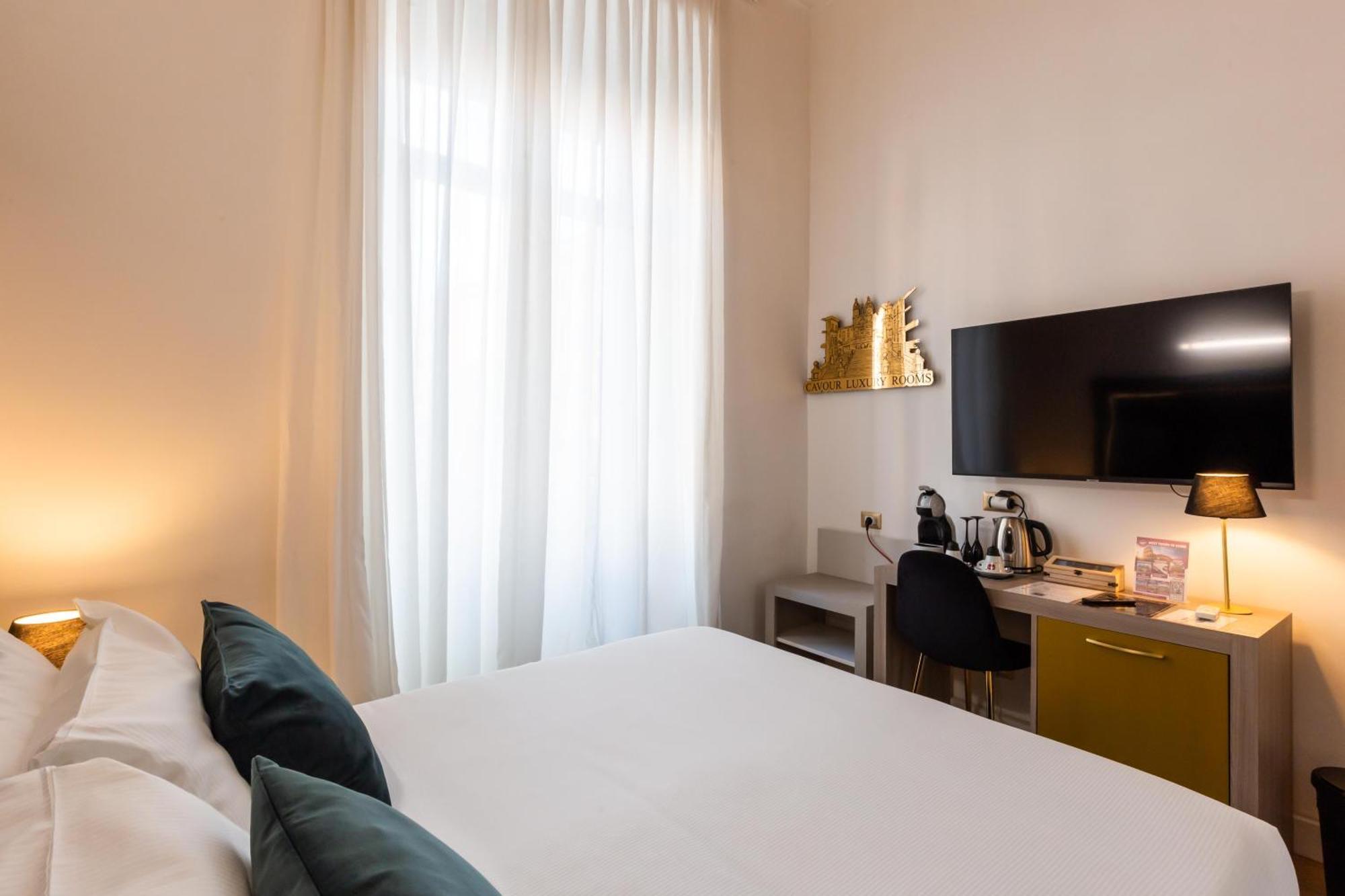 Cavour Luxury Rooms - Lr Collection Рим Экстерьер фото