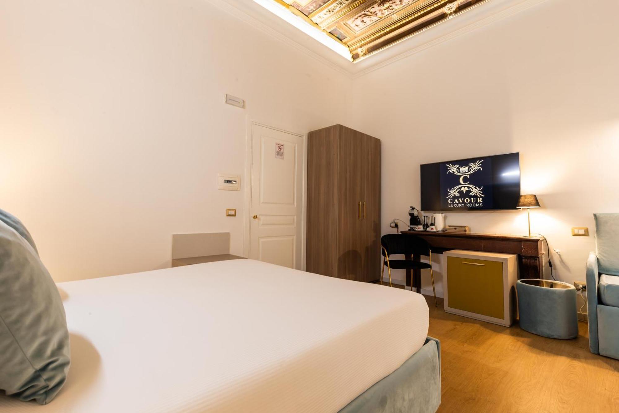 Cavour Luxury Rooms - Lr Collection Рим Экстерьер фото
