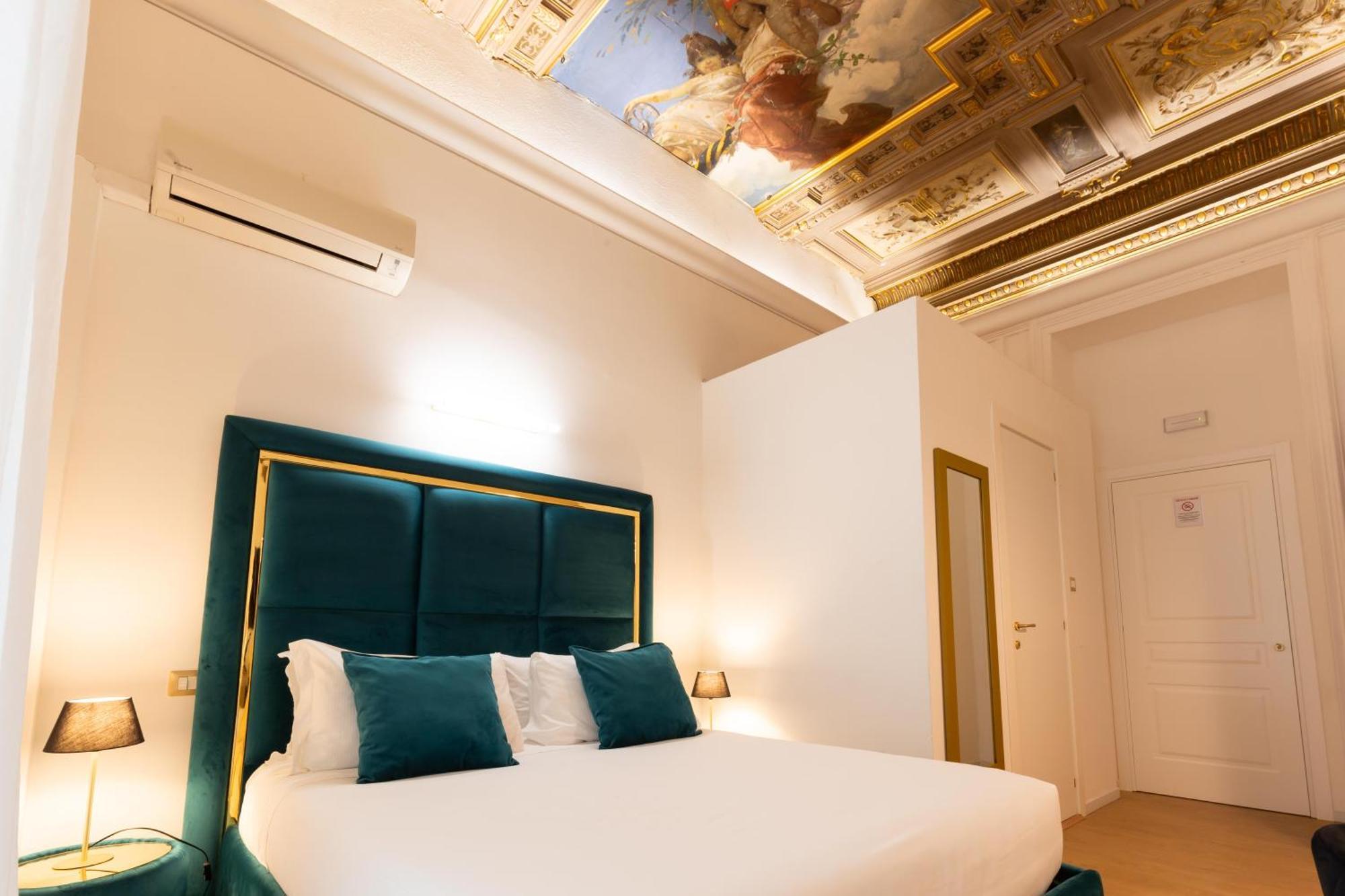 Cavour Luxury Rooms - Lr Collection Рим Экстерьер фото