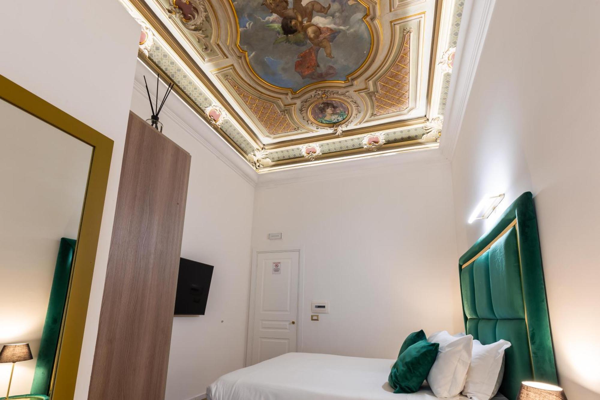 Cavour Luxury Rooms - Lr Collection Рим Экстерьер фото